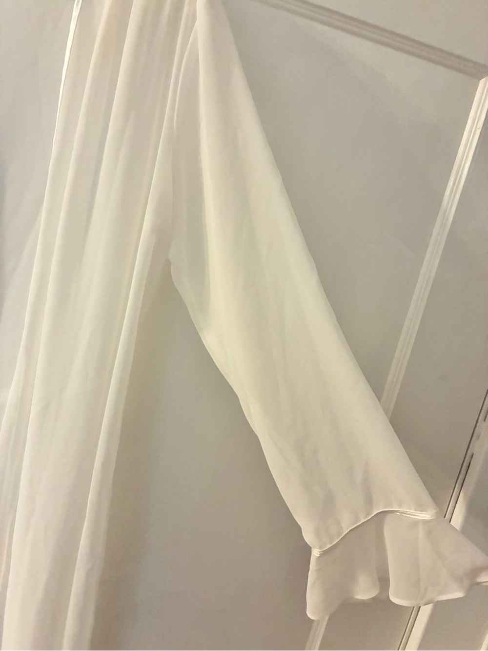 Linea Donatella Sheer White Robe - Picture 5 of 7